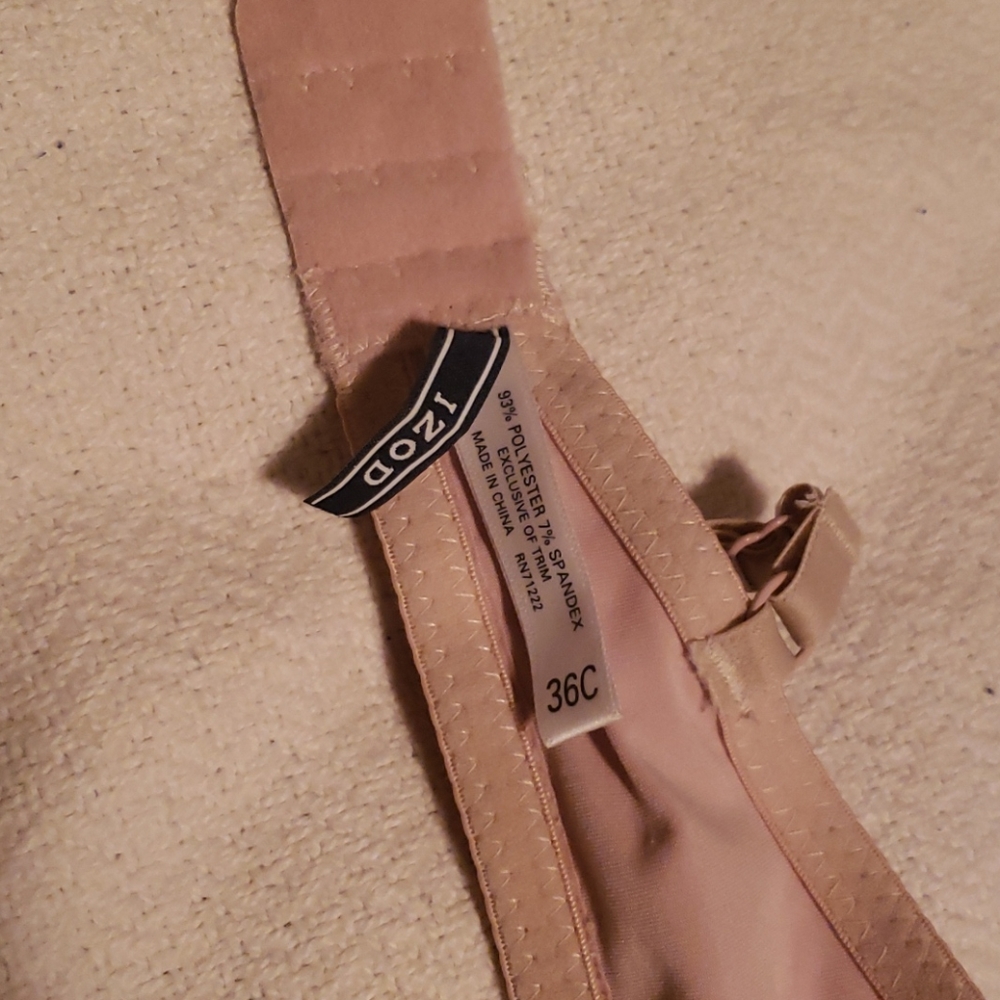 Bras - Picture 3 of 4